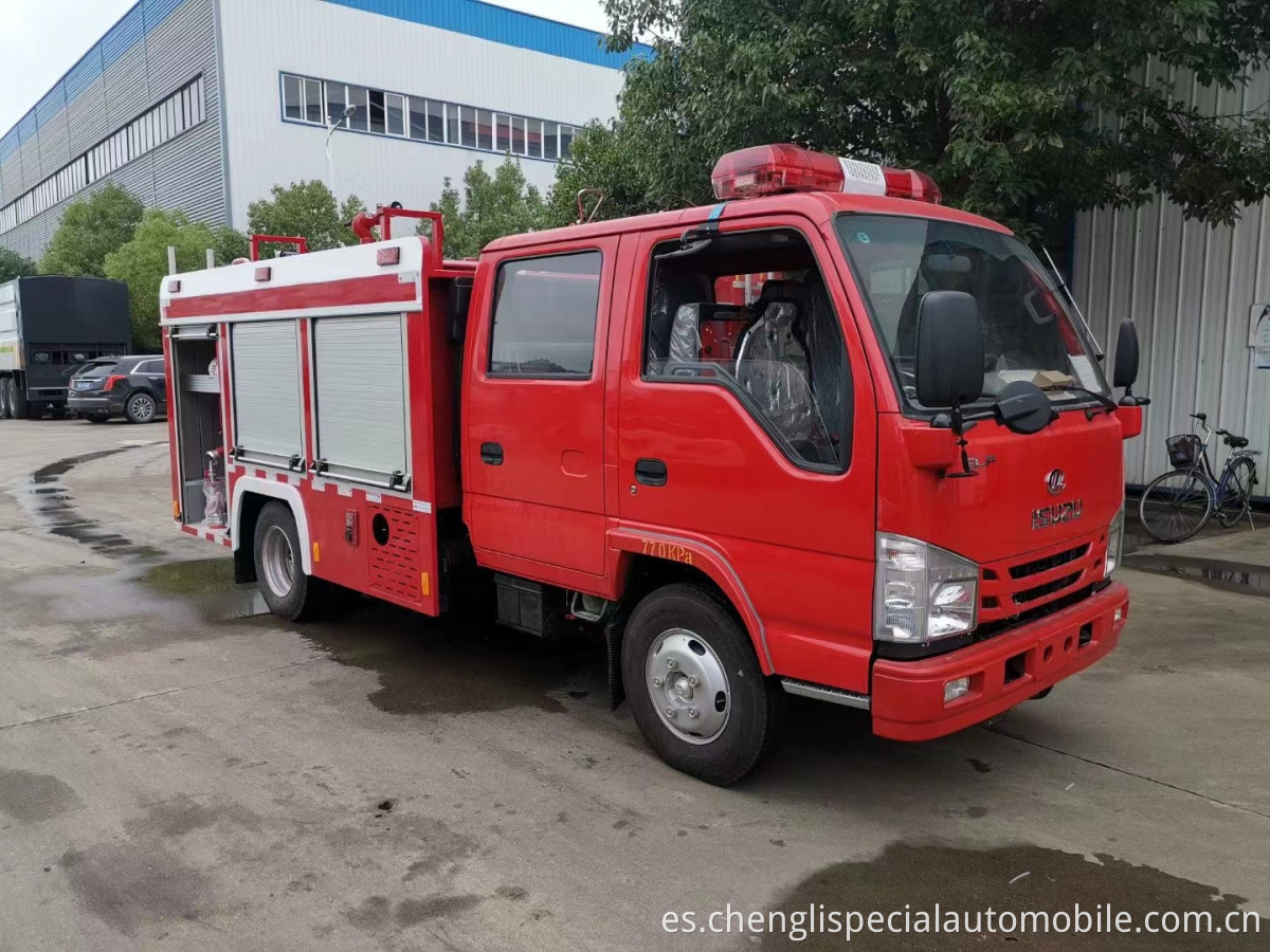 Isuzu 3 Tons Firefighting Truck 1